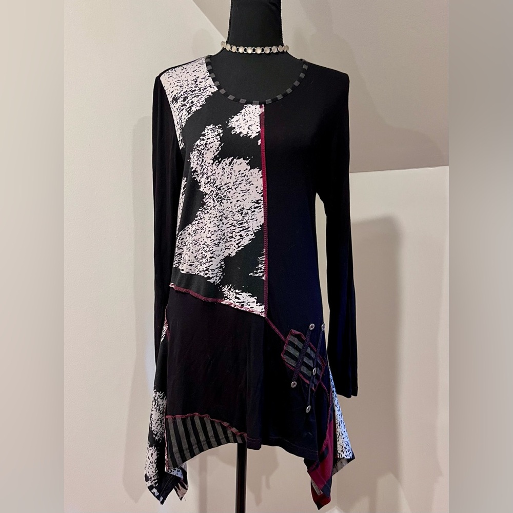 Boutique Black Print Casual Tunic Long Sleeve Crew Neck
